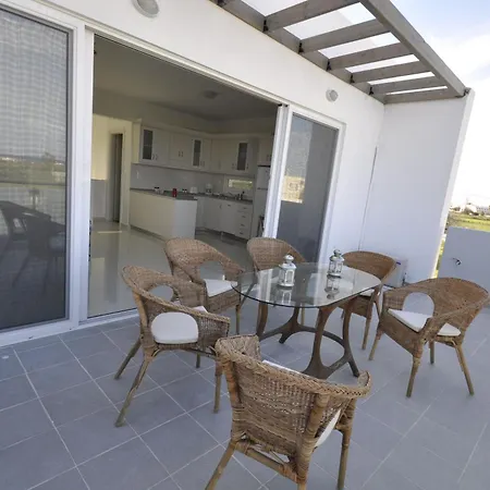 Xenos 1 With Private Swimming Pool Near The Sea Villa