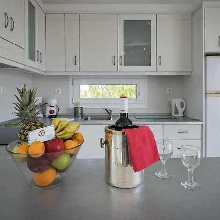 Xenos 1 With Private Swimming Pool Near The Sea Tigaki