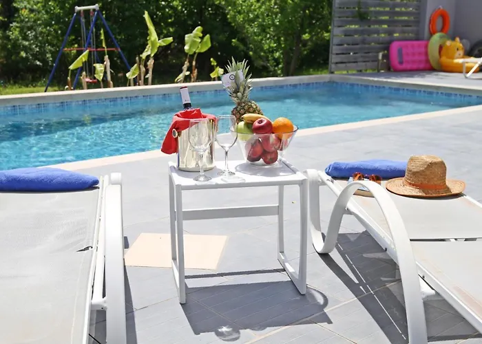 Xenos 1 With Private Swimming Pool Near The Sea Tigaki