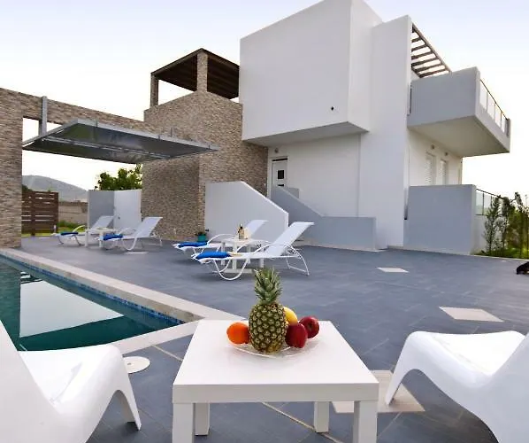 Villa Xenos 1 With Private Swimming Pool Near The Sea