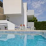 Xenos 1 With Private Swimming Pool Near The Sea ヴィラ Tigaki