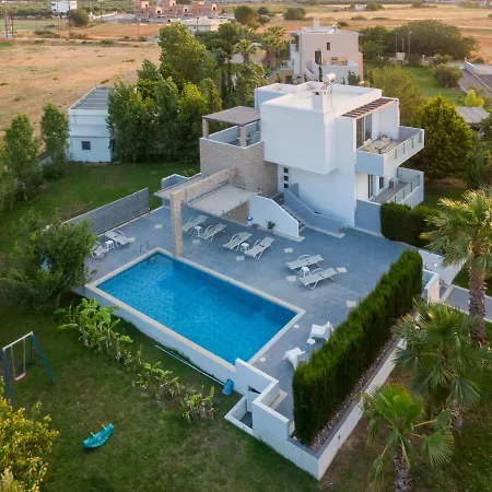 Xenos 1 With Private Swimming Pool, Near The Sea Tigaki