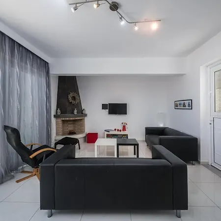 Xenos 1 With Private Swimming Pool, Near The Sea