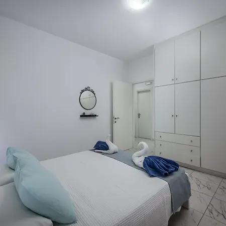 Villa Xenos 1 With Private Swimming Pool, Near The Sea Tigaki