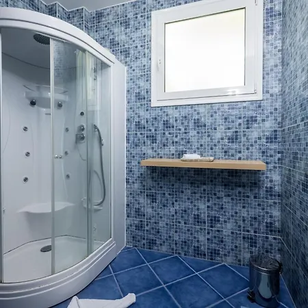 Xenos 1 With Private Swimming Pool, Near The Sea Villa Tigaki