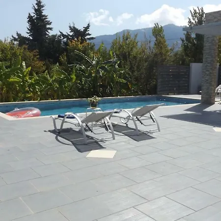 Xenos 1 With Private Swimming Pool, Near The Sea Villa *