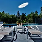 Xenos 1 With Private Swimming Pool Near The Sea Tigaki