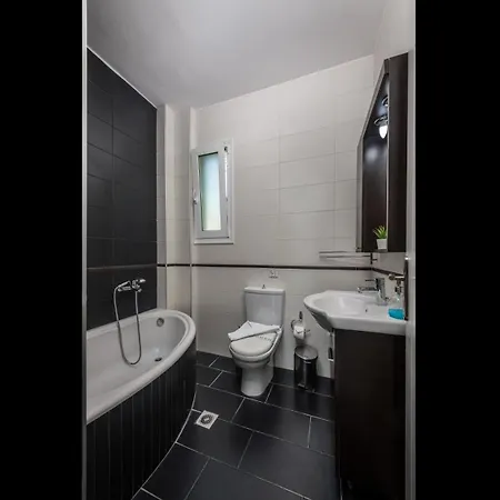 Xenos 1 With Private Swimming Pool Near The Sea فيلة