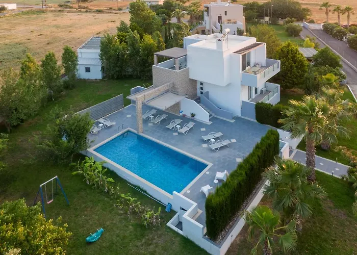 Xenos 1 With Private Swimming Pool Near The Sea Tigaki