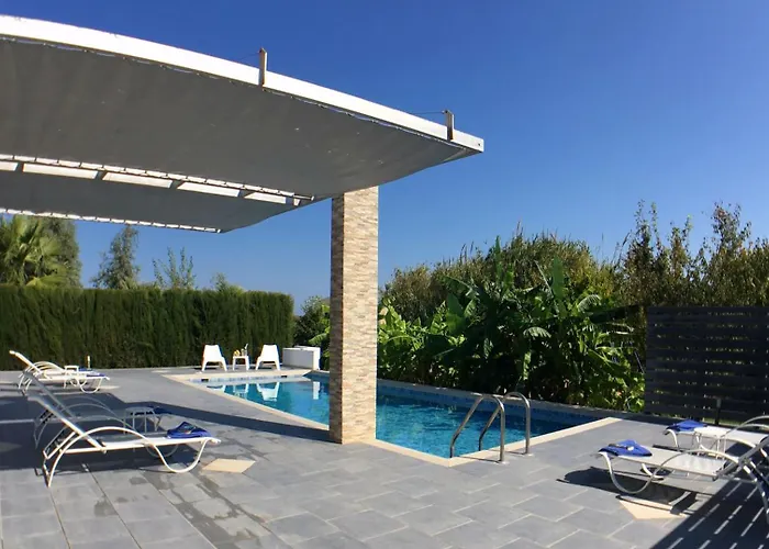 Villa Xenos 1 With Private Swimming Pool Near The Sea